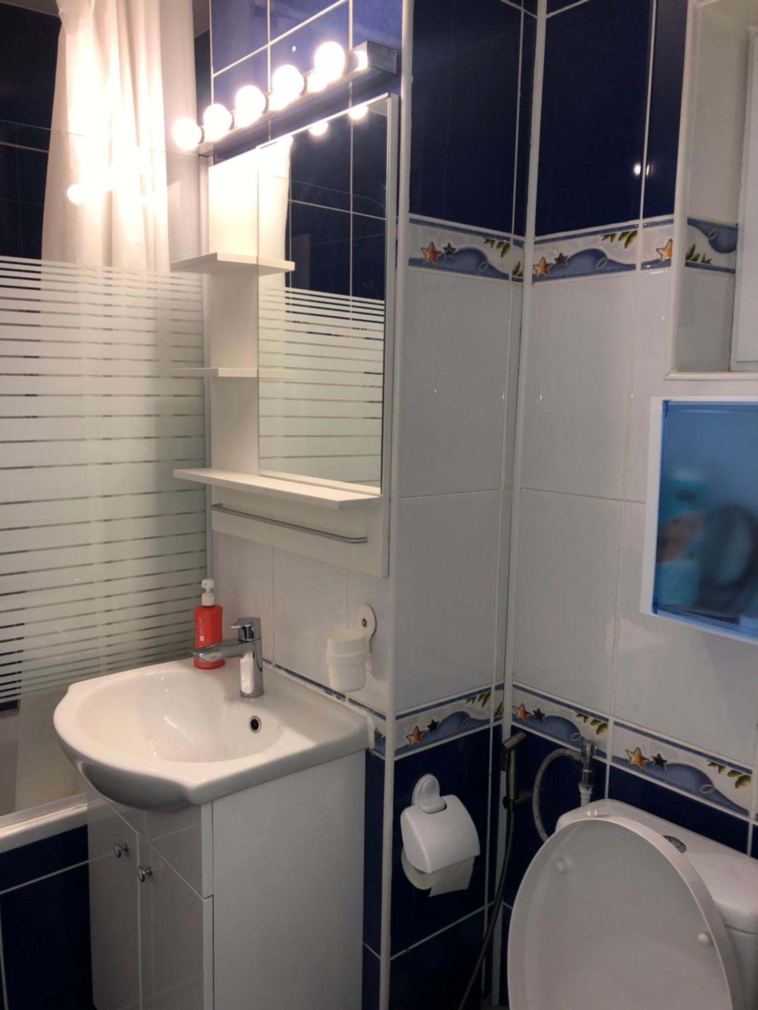 Adrian Home, Central Πλοέστι Εξωτερικό φωτογραφία